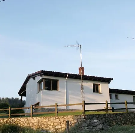 Villanueva De Pria Дом отдыха Льянес